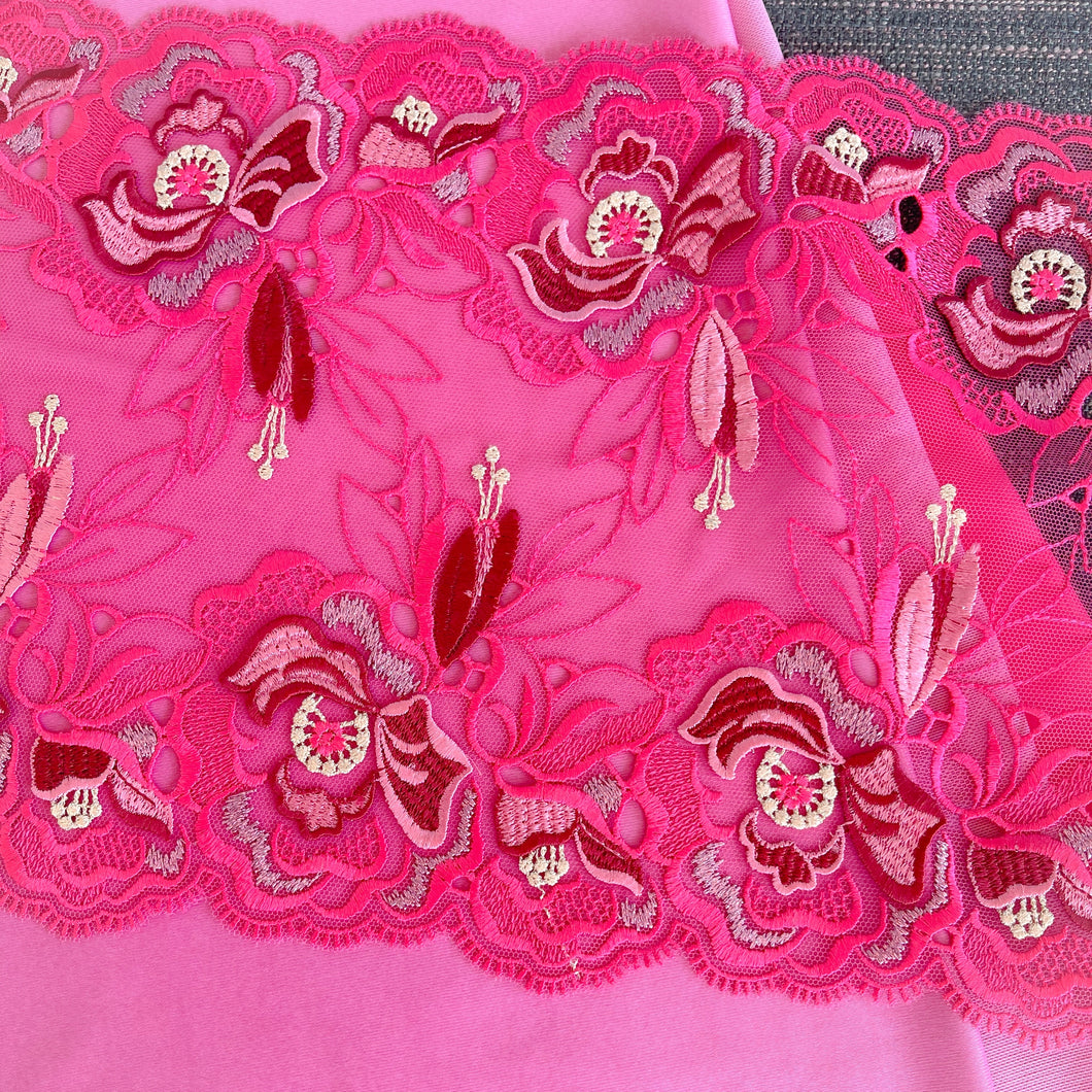 Tulle Lace #365 - Vanity Fair 9 1/4