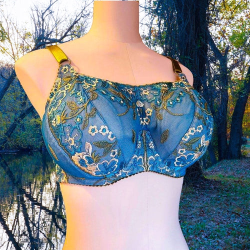 Aquarius Lace Bra Kit