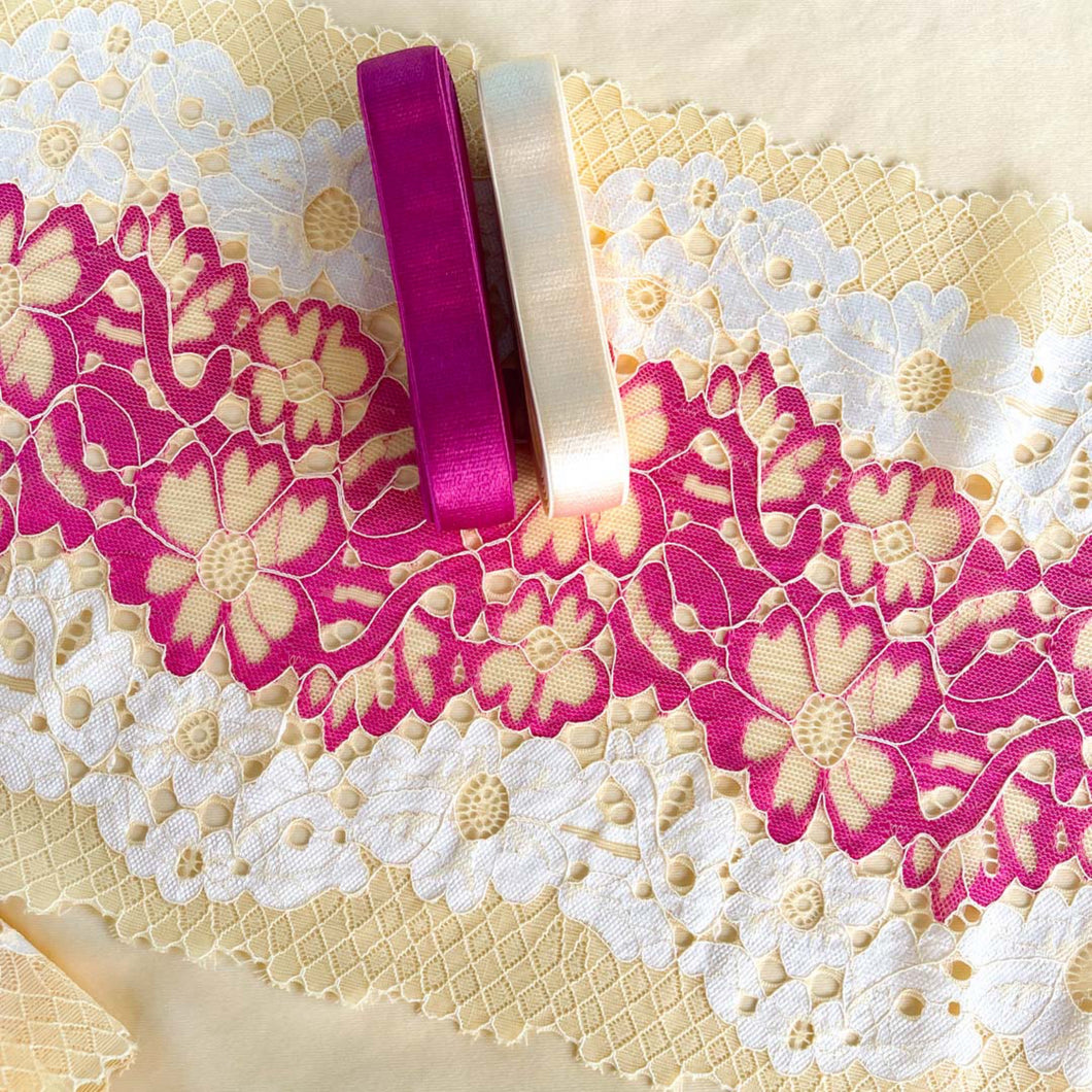 Stretch Lace #472- Layer Cake 8 3/4