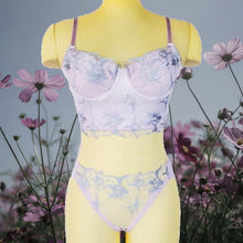Load image into Gallery viewer, Etchings Lace Bra Kit