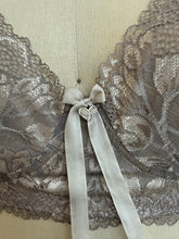 Load image into Gallery viewer, Silver Garden Stretch Lace Bra Kit