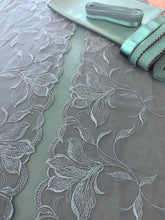 Load image into Gallery viewer, Wintergreen Jewel Willowdale Bra Kit