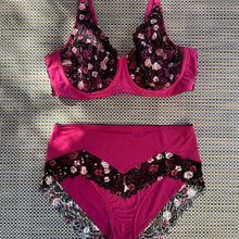 Load image into Gallery viewer, Raspberry Tea Willowdale Bra Kit