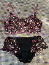 Load image into Gallery viewer, Raspberry Tea Willowdale Bra Kit