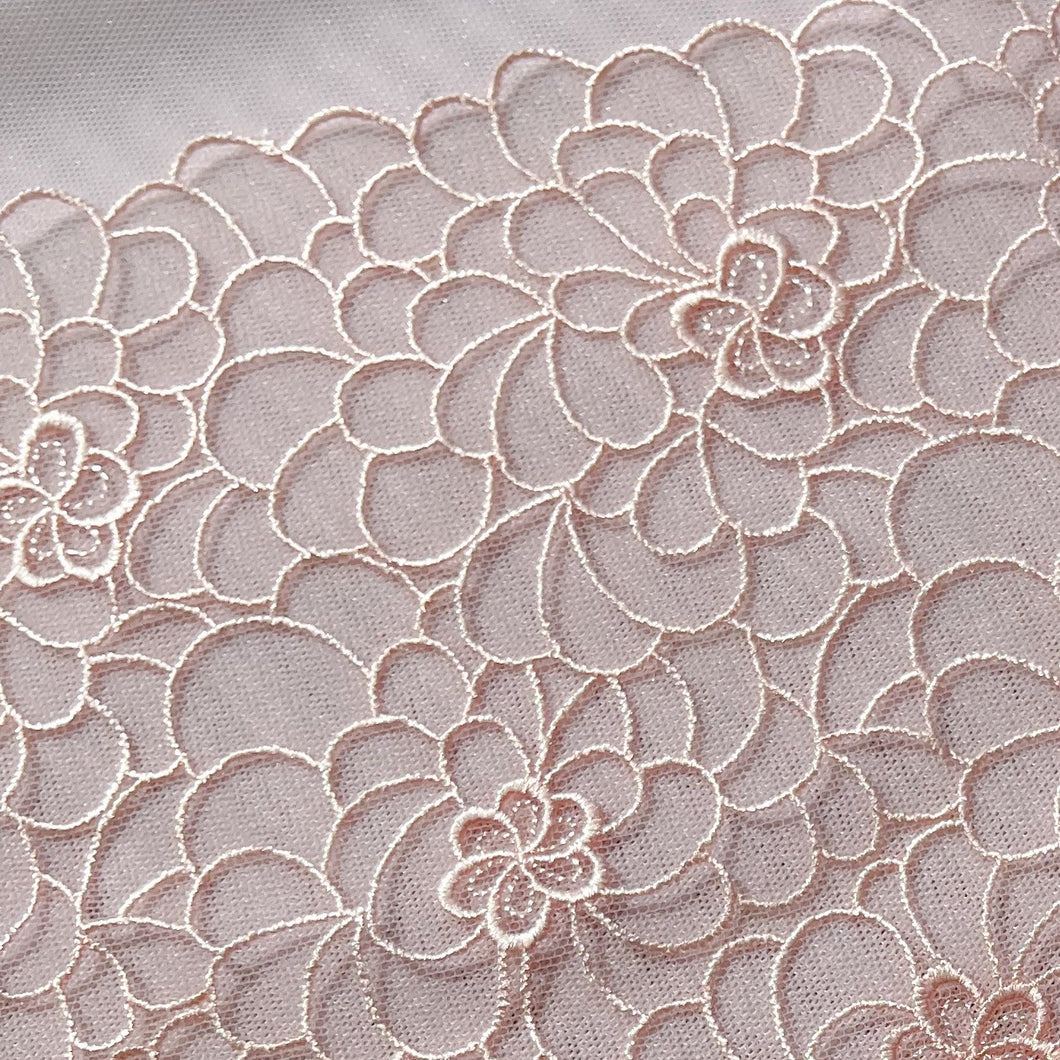 Tulle Lace #386 - Patsy 8 1/2