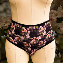 Load image into Gallery viewer, Bra Bee &#39;23 Sew Along - Period Panty