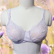 Load image into Gallery viewer, Bra Bee Stretch Laces