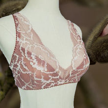 Load image into Gallery viewer, Magnolia Blossom Lace Bra Kit