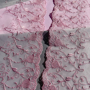 Tulle Lace #330 - Heartstrings