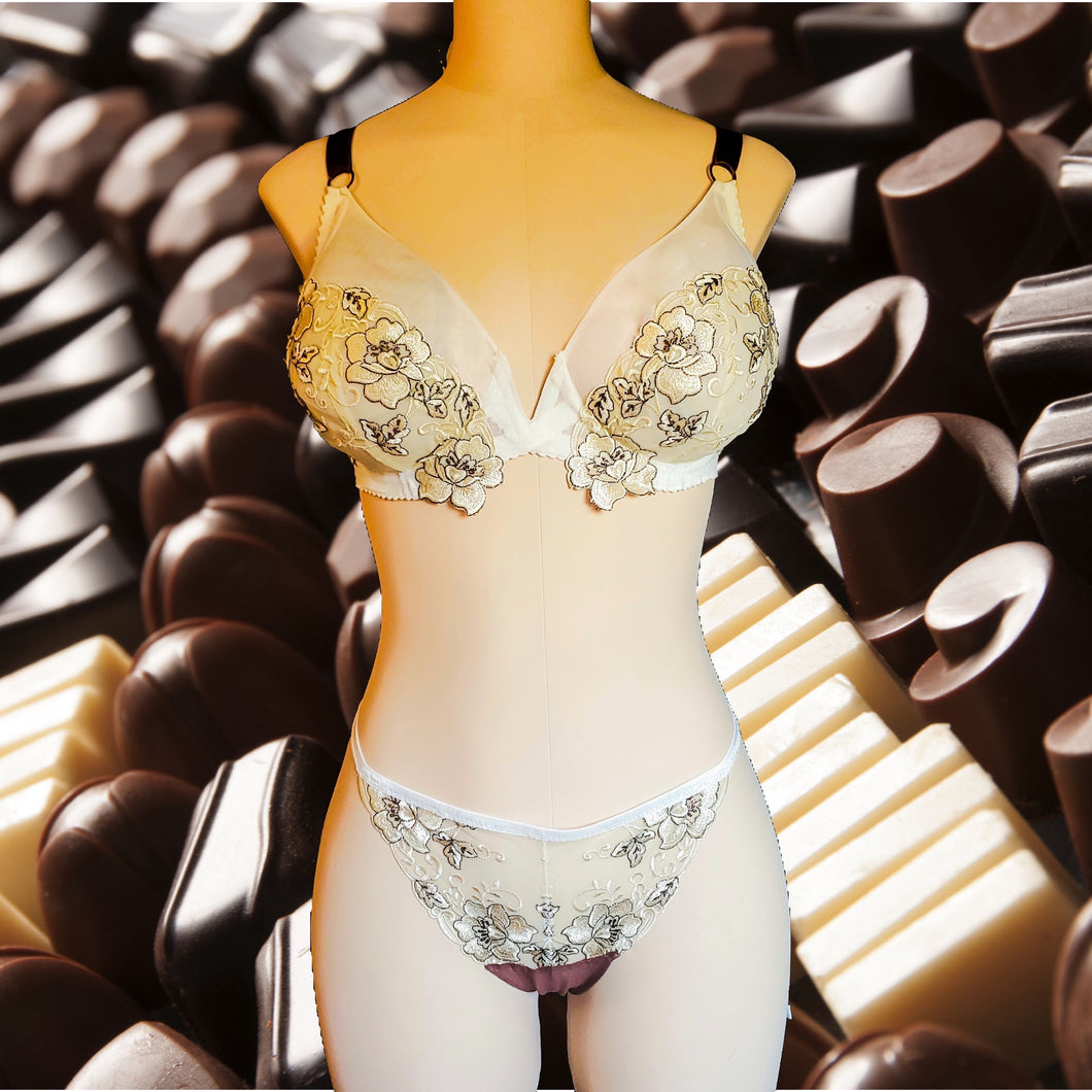 Cocoa Butter Lace Bra Kit